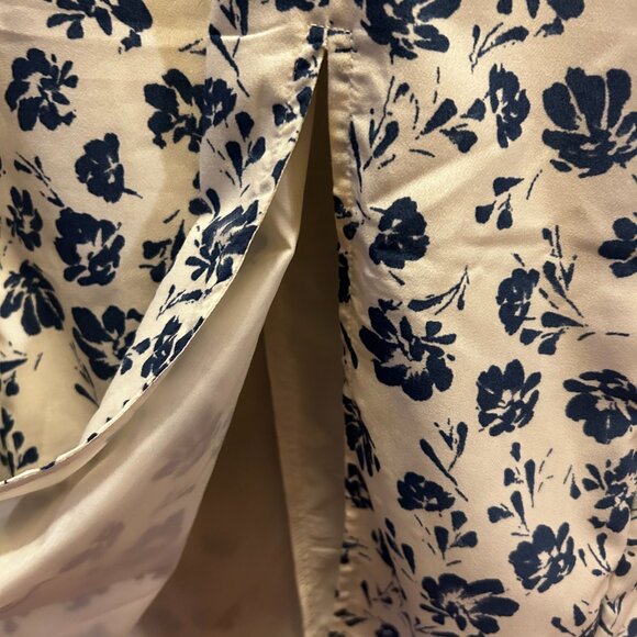 Dress - Picture 7 of 7